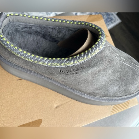 ⭐️ Ugg koolaburra Platform Slipper New in Box gray Burree size 12 - Picture 3 of 6